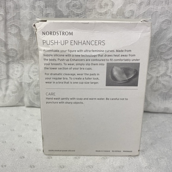 NWT Nordstrom Push-up Enhancers - Picture 2 of 4